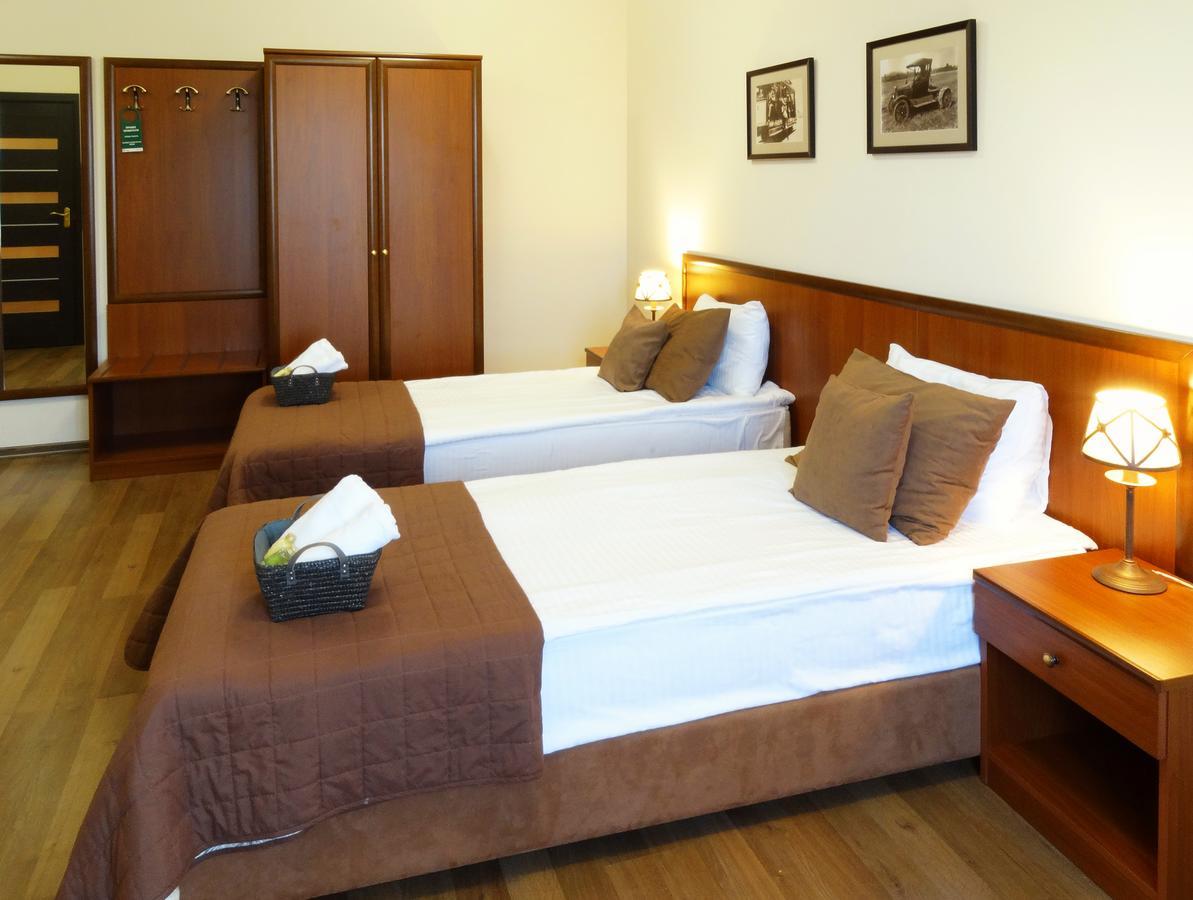Henry Ford Mini Hotel Odessa Exterior photo
